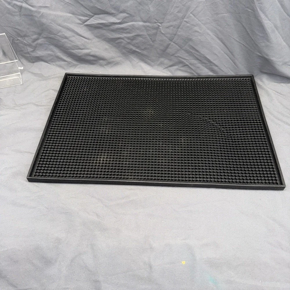 Winco BM-1812K Bar Service Mat Black Rubber 18